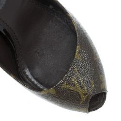 Pre Owned Louis Vuitton Monogram Canvas Mary Jane Platform Pumps Size 37
