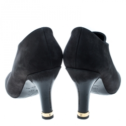 Pre Owned Louis Vuitton Black Suede Ankle Booties Size 39.5