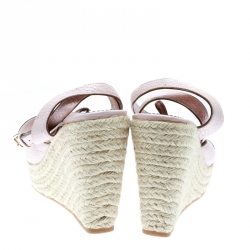 مملوكة مسبقًا صندل إسبادريل لوي فيتون جلد وردي فاتح بحزام للكاحل كعب روكي مقاس 40