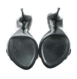 مملوكة مسبقًا حذاء سلايدز لوي فيتو ن مقدمة مفتوحة تفاصيل زهور دنيم مونوغرامي أسود مقاس 37