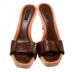 مملوكة مسبقًا حذاء سلايدز لوي فيتون خشبي جلد بني مقاس 37