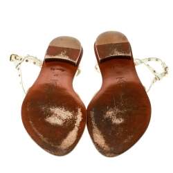 Pre Owned صندل بإصبع لوي فيتون فلات فلور جلد أبيض/ ذهبي ميتالك مقاس 37