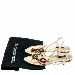 Pre Owned صندل بإصبع لوي فيتون فلات فلور جلد أبيض/ ذهبي ميتالك مقاس 37