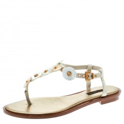 مملوكة مسبقًا Louis Vuitton Beige Canvas Button Embellished Thong Flat Sandals Size 37.5