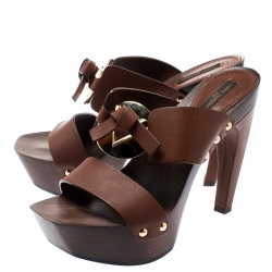 مملوكة مسبقًا Louis Vuitton Brown Leather Buckle Detail Knot Platform Open Toe Sandals Size 38