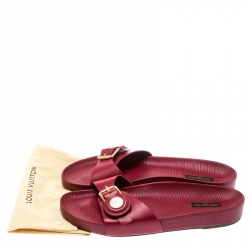 مملوكة مسبقًا Louis Vuitton Burgundy Epi Leather Marina Buckle Detail Flat Slides Size 40