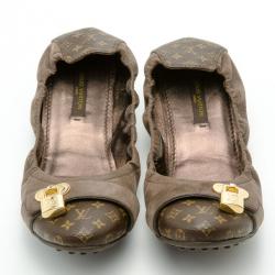 مملوكة مسبقًا Louis Vuitton Monogram Canvas and Iridescent Calf Leather Lucky Ballet Flats Size 37.5