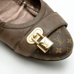 مملوكة مسبقًا Louis Vuitton Monogram Canvas and Iridescent Calf Leather Lucky Ballet Flats Size 37.5