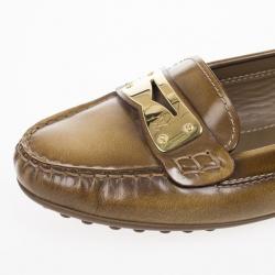 Pre Owned Louis Vuitton Brown Glazed Leather Cluny Loafers Size 39.5