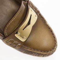 Pre Owned Louis Vuitton Brown Glazed Leather Cluny Loafers Size 39.5