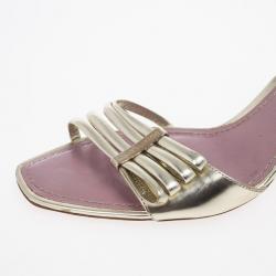 مملوكة مسبقًا Louis Vuitton Gold Leather Strappy Mules Size 38.5