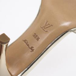 مملوكة مسبقًا Louis Vuitton Gold Leather Strappy Mules Size 38.5