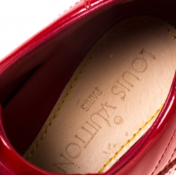 مملوكة مسبقًا Louis Vuitton Red Patent Leather Brogue Velcro Strap Sneakers Size 36