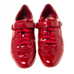 مملوكة مسبقًا Louis Vuitton Red Patent Leather Brogue Velcro Strap Sneakers Size 36