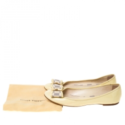 مملوكة مسبقًا Louis Vuitton Cream Patent Leather Damier Azur Bow Ballet Flats Size 39.5