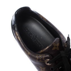 مملوكة مسبقًا Louis Vuitton Brown/Black Monogram Canvas and Patent Leather Frontrow Low Top Sneakers Size 40