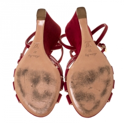 مملوكة مسبقًا Louis Vuitton Red Suede Ankle Strap Sandals Size 37