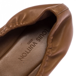 مملوكة مسبقًا حذاء باليرينا فلات لوي فيتون ايلبا مقدمة بيج جلد و جلد ثعبان بني فاتح و بيج مقاس 37 