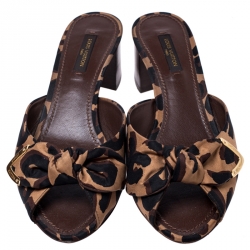 مملوكة مسبقًا صندل لوي فيتون ستيفين سبروس كعب سميك قماش مطبوع نقشة الفهد مقاس 37