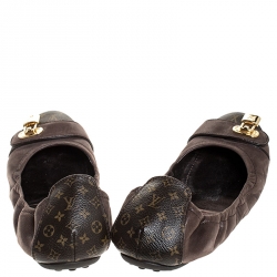Pre Owned Louis Vuitton Brown Monogram Canvas and Iridescent Calf Leather Scrunch Lucky Ballet Flats Size 39