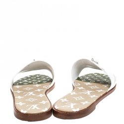 مملوكة مسبقًا Louis Vuitton White Monogram Leather Lock It Flat Sandals Size 39