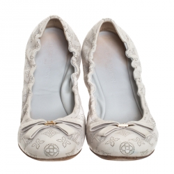 Pre Owned Louis Vuitton Off White Monogram Mahina Leather Bow Scrunch Ballet Flats Size 38.5