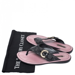 مملوكة مسبقًا Louis Vuitton Blue Denim And Patent Trim Monogram Thong Buckle Detail Sandals Size 37