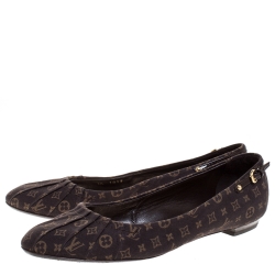 مملوكة مسبقًا حذاء فلات باليه لوي فيتون كانفاس مونوغرامي بني مقاس 39.5