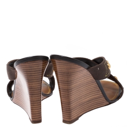 مملوكة مسبقًا Louis Vuitton Brown Canvas Studded Wedge Cross Strap Sandals Size 40