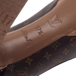 مملوكة مسبقًا Louis Vuitton Monogram Brown Canvas Rivoli Cork Platform Peep Toe Pumps Size 37.5