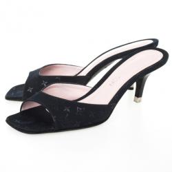مملوكة مسبقًا Louis Vuitton Black Fabric Monogram Mules Size 38.5