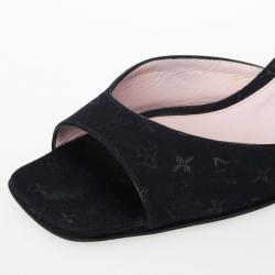 مملوكة مسبقًا Louis Vuitton Black Fabric Monogram Mules Size 38.5
