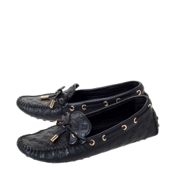 مملوكة مسبقًا Louis Vuitton Black Monogram Embossed Leather Gloria Loafers Size 35