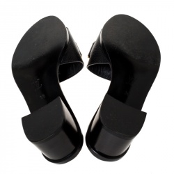 Pre Owned صندل لوي فيتون بمقدمة مفتوحة و مزين بشعار الماركة جلد أسود مقاس 36