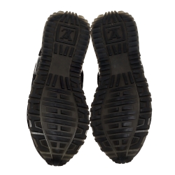 مملوكة مسبقًا Louis Vuitton Two Tone Mesh And Monogram Canvas Run Away Lace Up Sneakers Size 36.5