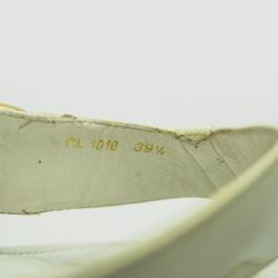 Pre Owned Louis Vuitton White Patent Leather Thong Slippers Size 39.5