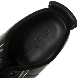 مملوكة مسبقًا Louis Vuitton Black Leather And Suede Low Top Sneakers Size 37.5