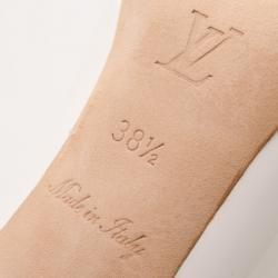 مملوكة مسبقًا Louis Vuitton White Patent Leather Pumps Size 38.5