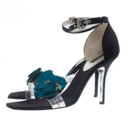 مملوكة مسبقًا Louis Vuitton Satin Flower Ankle Strap Sandals Size 39