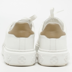 Louis Vuitton White/Green Leather Time Out Sneakers Size 37