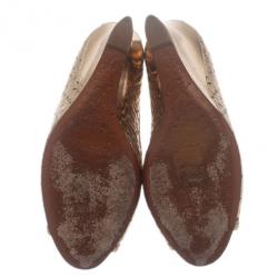 مملوكة مسبقًا Louis Vuitton Gold Stand By Me Peep Toe Wedge Pumps Size 36.5