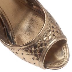 مملوكة مسبقًا Louis Vuitton Gold Stand By Me Peep Toe Wedge Pumps Size 36.5