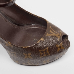 مملوكة مسبقًا Louis Vuitton Brown Monogram Canvas Peep Toe Mary Jane Pumps Size 37