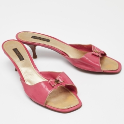 Pre Owned Louis Vuitton Pink Patent Leather Bow Open Toe Slide Sandals Size 42