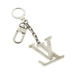 مملوكة مسبقًا Louis Vuitton Monogram Logo Silver Tone Bag Charm / Key Ring