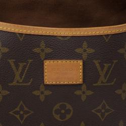 Pre Owned Louis Vuitton Monogram Canvas Saumur 35