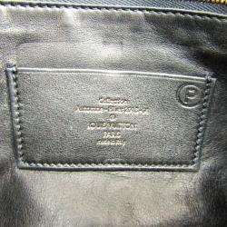 مملوكة مسبقًا  قدمت هذه الحقيبة من لوي فيتون من جلد عجل وردي في خريف/شتاء 2013 ضمن مجموعة إكسسوارات.