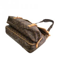 مملوكة مسبقًا Louis Vuitton Monogram Canvas Chasse Hunting Bag