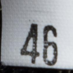 Pre Owned كارديغان أم ميزوني تريكو لوريكس أسود ميتاليك بأزرار أمامية L