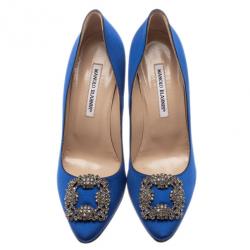 Pre Owned Manolo Blahnik Blue Satin Hangisi Embellished Pumps Size 39.5